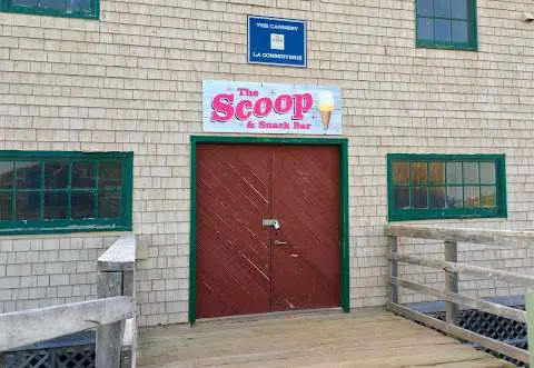 The Scoop and Snack Bar